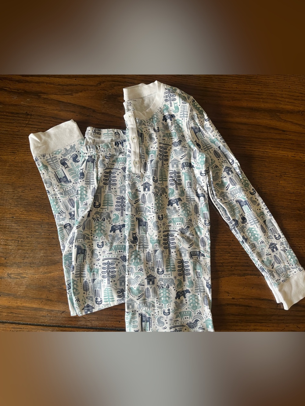 Roller Rabbit Kids Pajama Set - like new